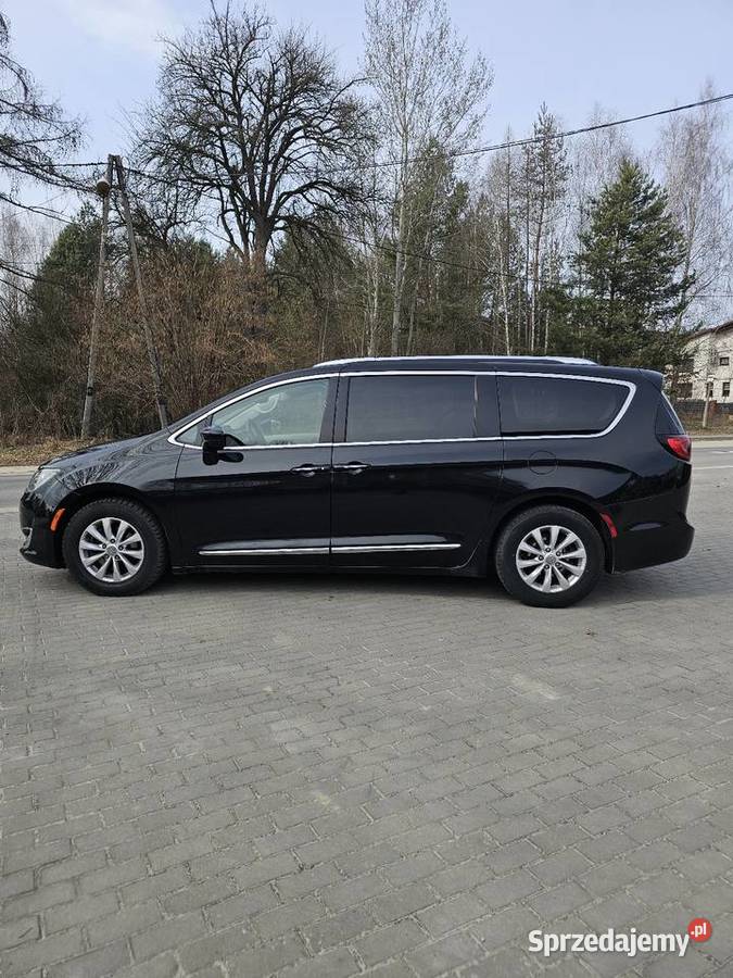 Chrysler Pacifica 2018 Touring L Plus 36 V6 291 291KM Majków