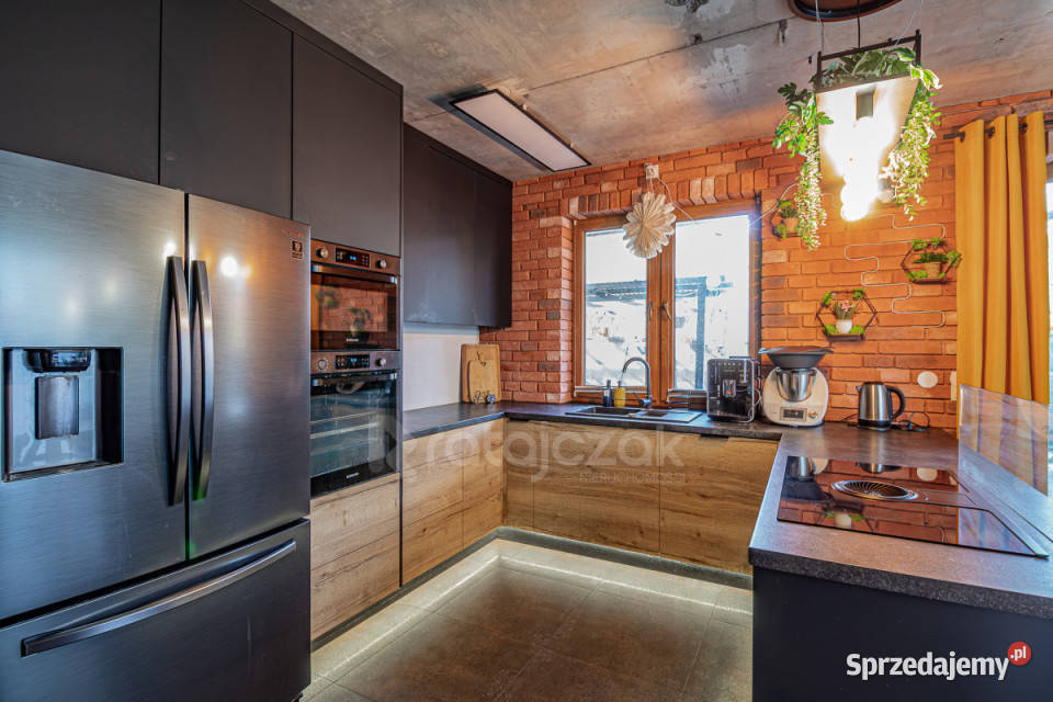 Do sprzedaży dom wolnostojący Stegna 268m2 Liczba pokoi 4