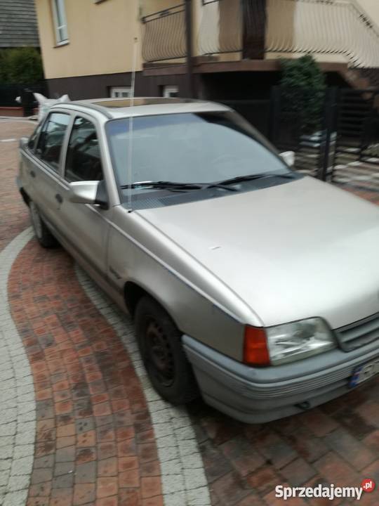 Opel Kadett Sedan 1990 dobra 160000km Opel Grabiny