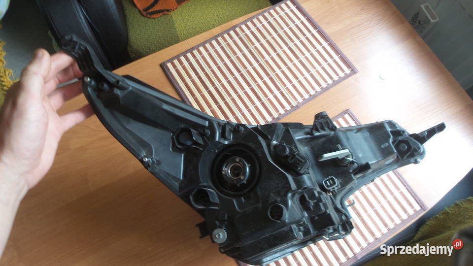 Toyota Avensis T29 soczewka Led lampa przednia Lewe Motoryzacja łódzkie Łódź