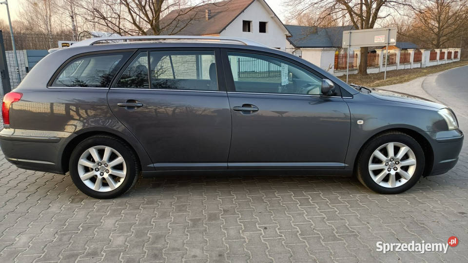 Toyota Avensis 18 Executive Xenon Navi 8kół II Rok produkcji 2006 Stare Budy