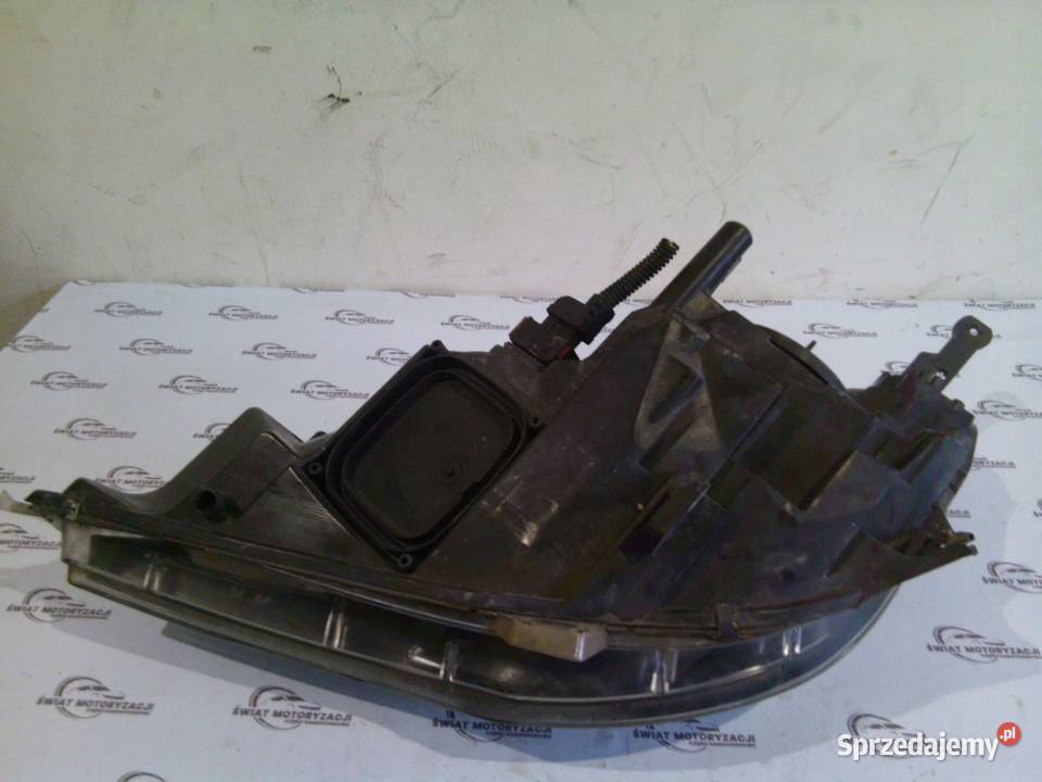 ASTRA J GTC 13r lampa prawa przód 13281283 osobowe Kielce