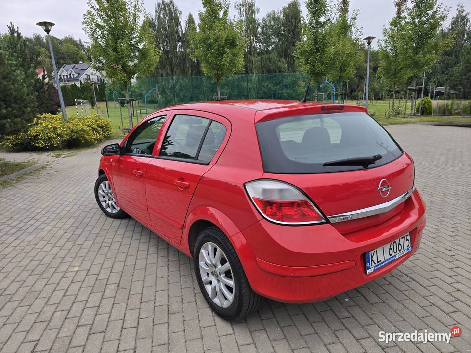 Opel Astra H 16 BENZYNA klima niski 188000km