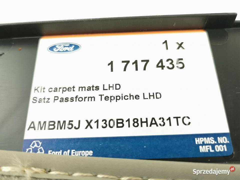 DYWANIKI WELUROWE PRZÓD FORD FOCUS III 20112015