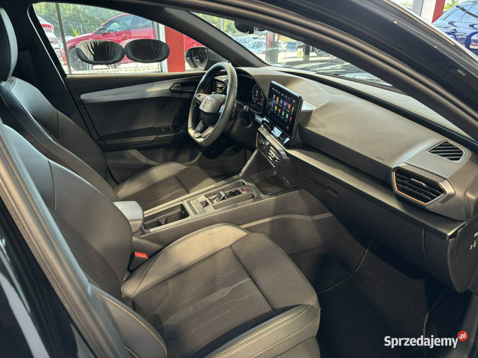 Cupra Leon Sportstourer 15 eTSI 150 DSG 2023 r komputer pokładowy Leon Sportstourer Myślenice