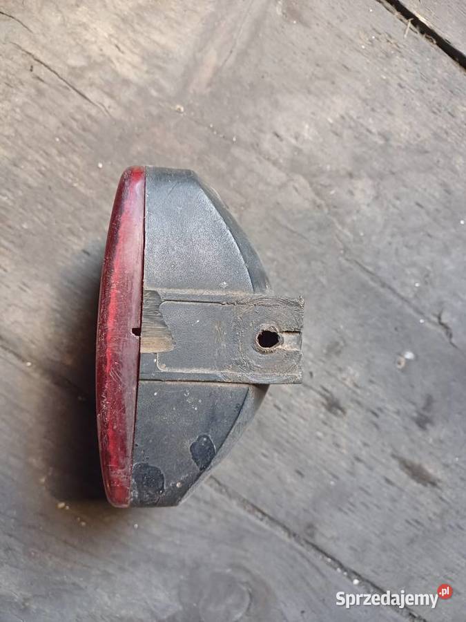 Tylna lampka przeciwmgielne fiat 126p Maluch Lampy przeciwmgielne