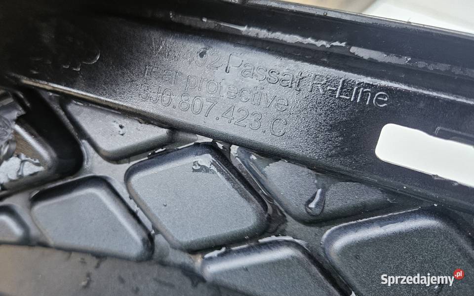 VW PASSAT B9 RLINE DYFUZOR SPOILER ZDERZAKA TYŁ osobowe Spoilery Międzychód