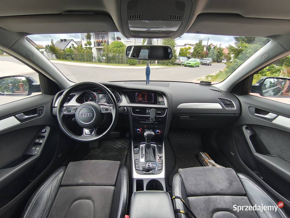 Audi A4 B8 20 TDI 177 SLine Reda