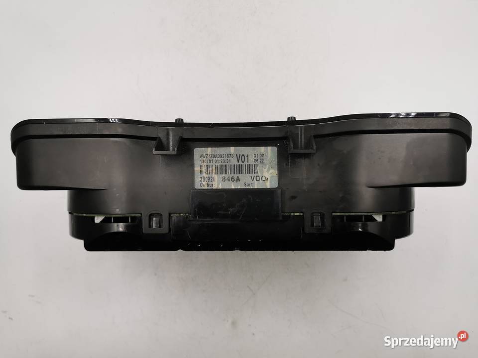 Licznik Zegary VW Passat B5 TDI 3B0920846A Części