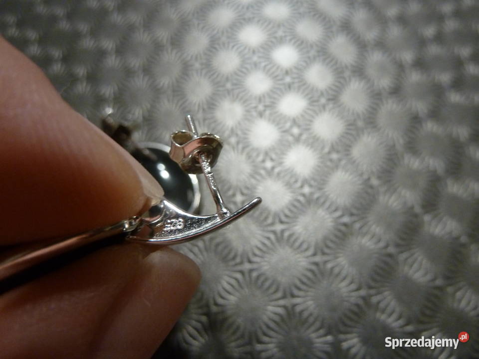 kolczyki srebrne z czarnym oczkiem Radom