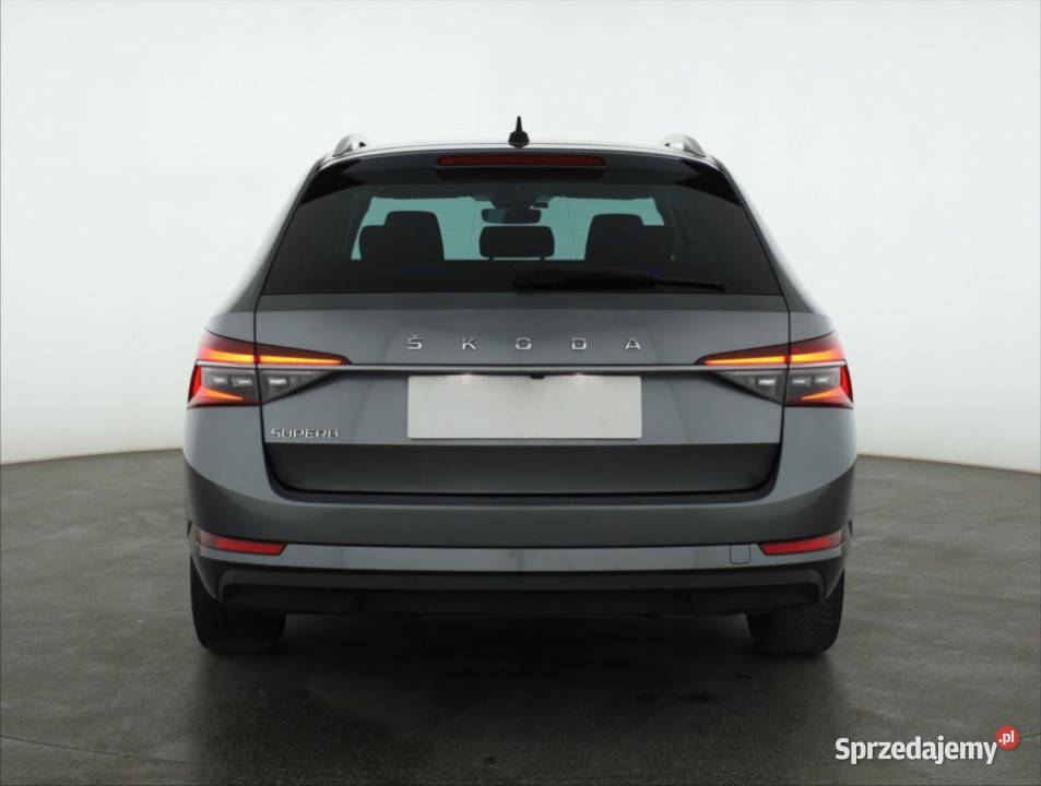 Skoda Superb 20 TDI asystent pasa ruchu mazowieckie Piaseczno