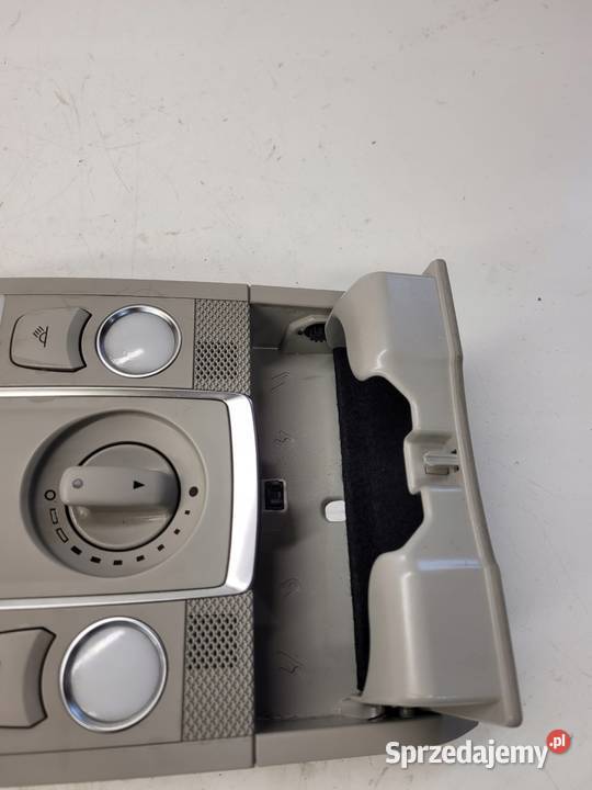 LAMPKA OŚWIETLENIE KABINY AUDI Q7 4L 4L0947135Q