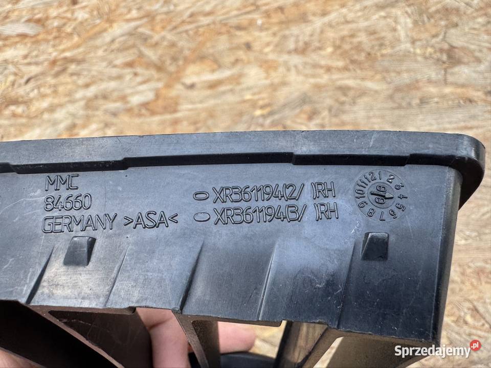 Kratka zderzaka przód prawa rh Mitsubishi Międzychód