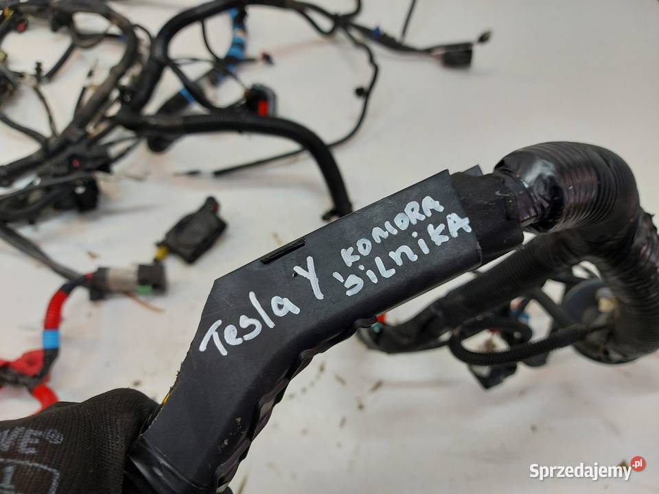 TESLA MODEL Y 2022r WIĄZKA INSTALACJA KOMORY Materiały instalacyjne