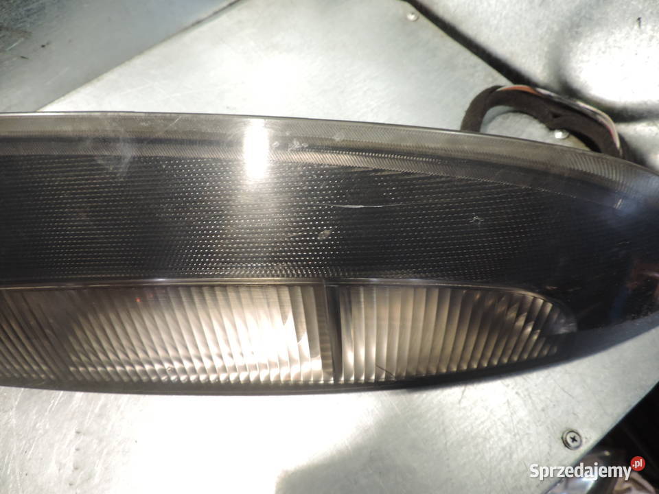 LAMPA PRAWA TYLNA OPEL CORSA C Rok produkcji 2004 sprzedam