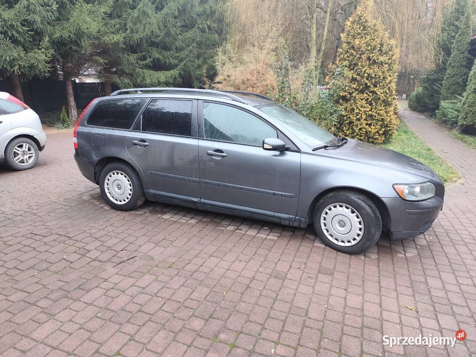 Sprzedam VOLVO V50 125KM V50 Samochody osobowe Charlęż