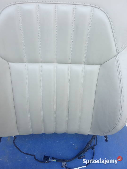 SKODA SUPERB III LAURINKLEMENT OPARCIE FOTELA osobowe Kobylnica