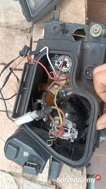 Lampy przednie soczewkowe hella Audi A6 C4 osobowe Orzesze