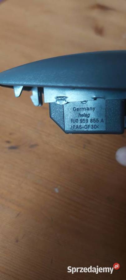 SKODA OCTAVIA I PRZYCISK SZYBY 1U0959855A osobowe Skwierzyna