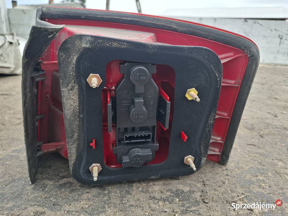 Lampa Lewa Tył Audi A6 C5 Sedan Lift Wisznice