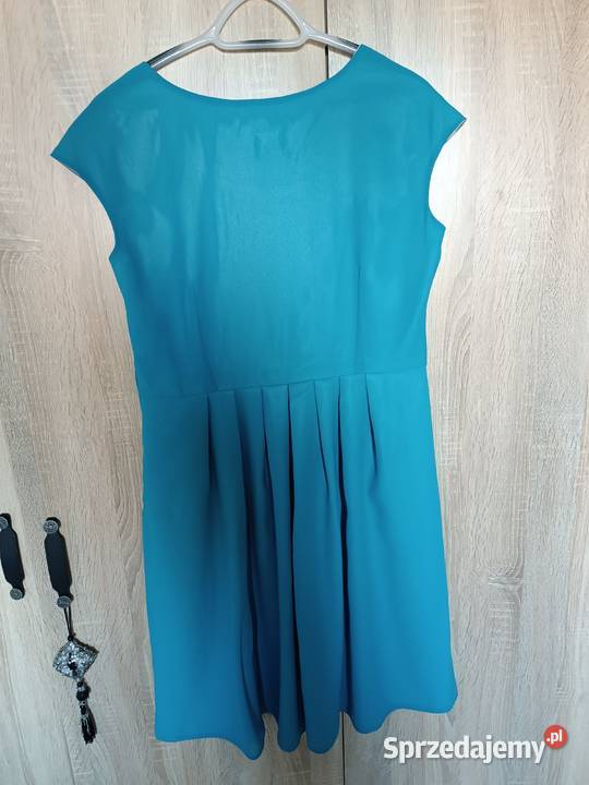 Niebieska sukienka koktajlowa odcięty pas Radzyń Podlaski