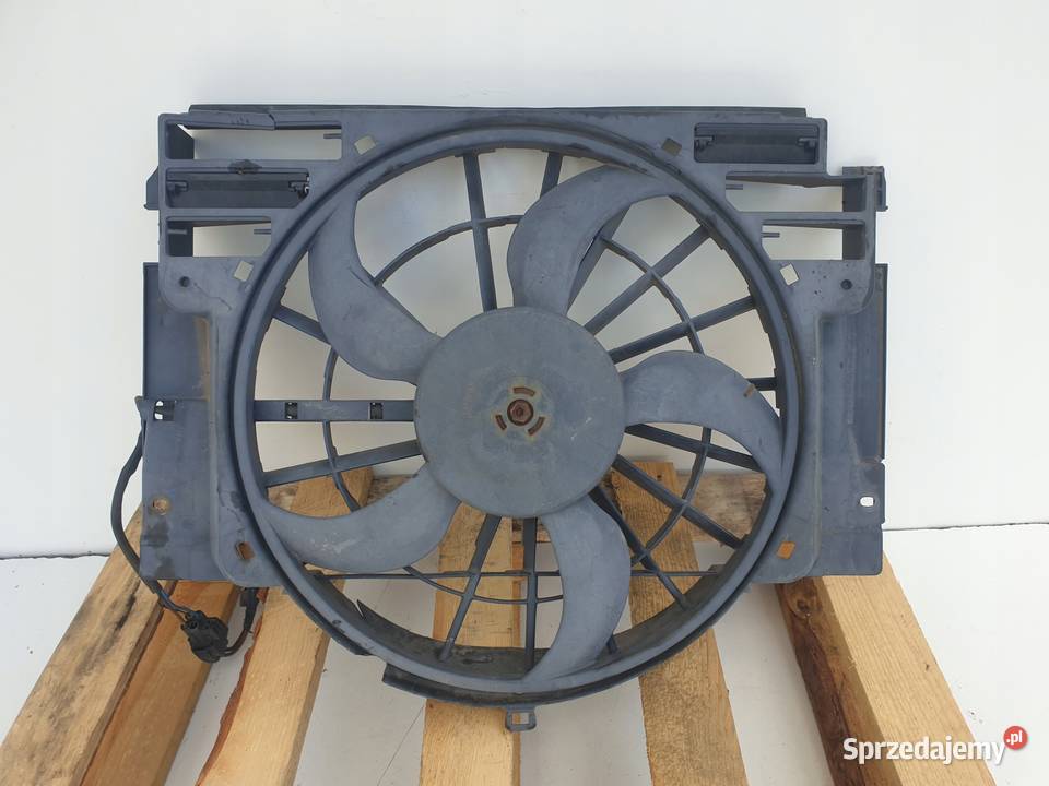 BMW X5 E53 44 V8 WENTYLATOR WIATRAK Z OBUDOWĄ Rudka