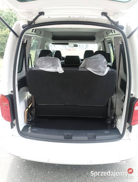 Volkswagen Caddy 2023 7 miejsc Mały przebieg 89 Poznań sprzedam