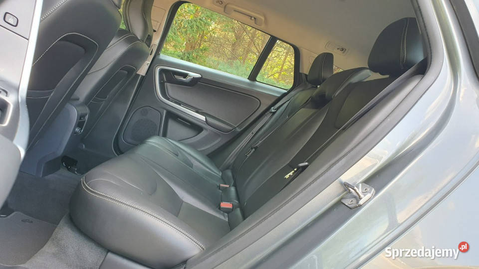 Volvo V60 20 D4 190 Momentum NAVI BiXenon Skóra Chmielnik