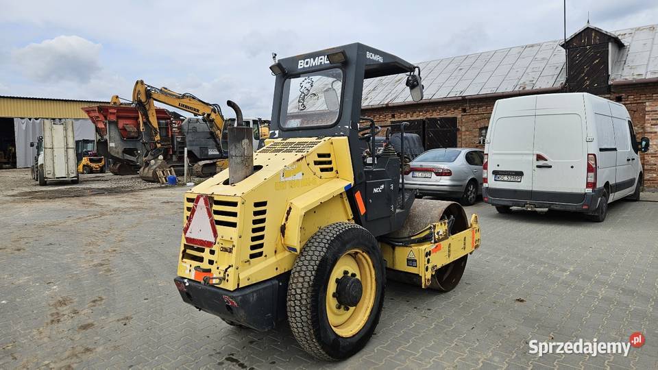 Walec drogowy gumametal Bomag BW124 DH3 27t Sochaczew