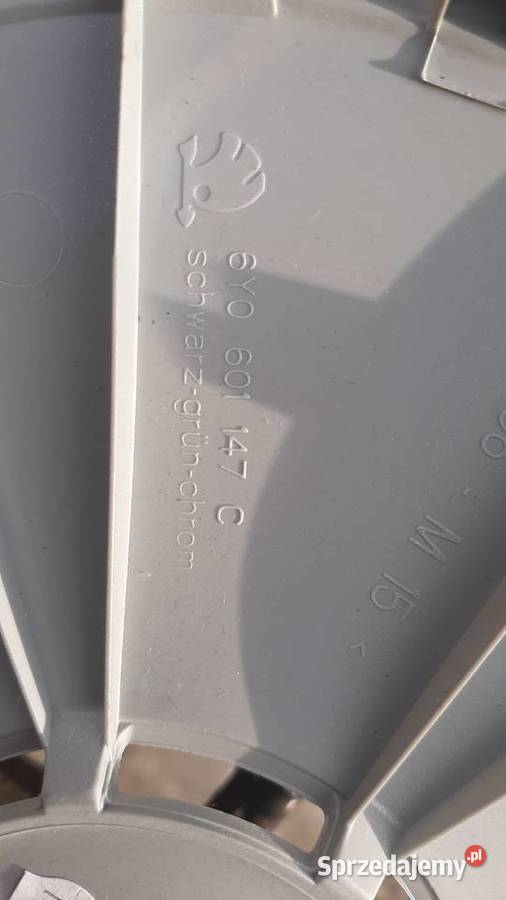 Nowy oryginalny kołpaki kapsle 15 skoda Lublin