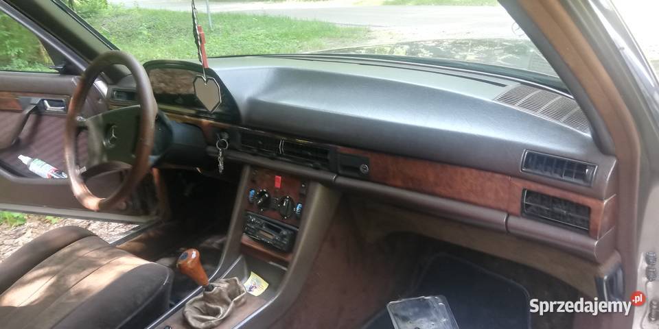 Mercedes W126 SKLASA nieuszkodzony Huta Krzeszowska