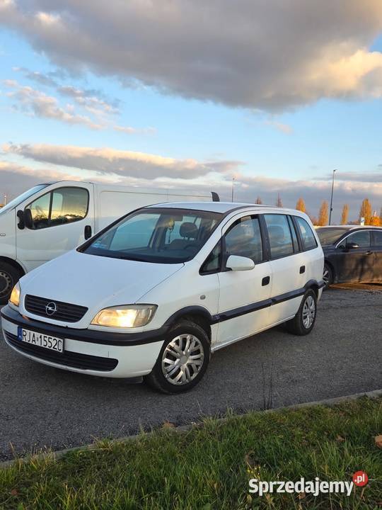 Opel Zafira LPG 7 osobowy w pełni sprawny VAT marża