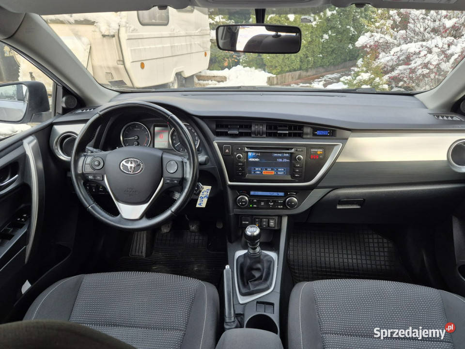 Toyota Auris 2013r 16B 133 Bogata Piękna Stan 133000km