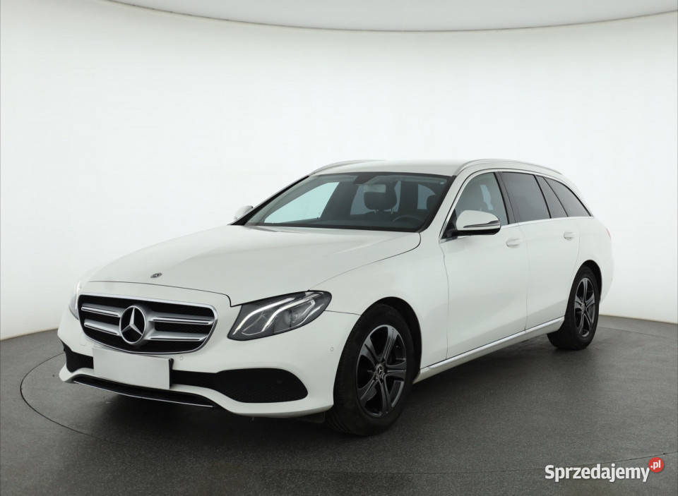 Mercedes E E 220 d 4MATIC Piaseczno