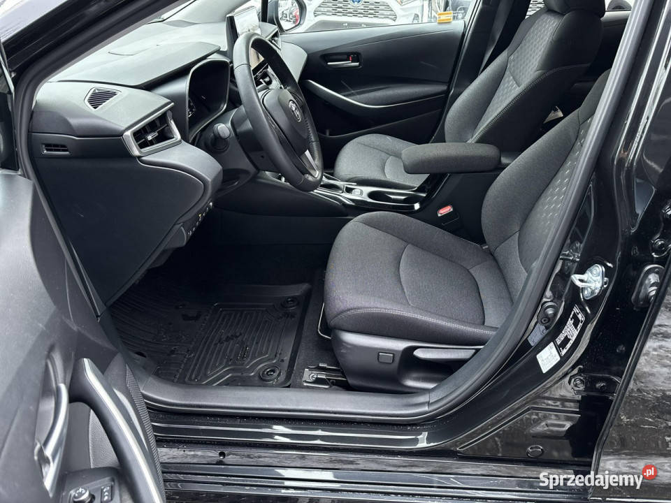 Toyota Corolla 18 HSD 140 STYLE salon Polska tempomat Warszawa