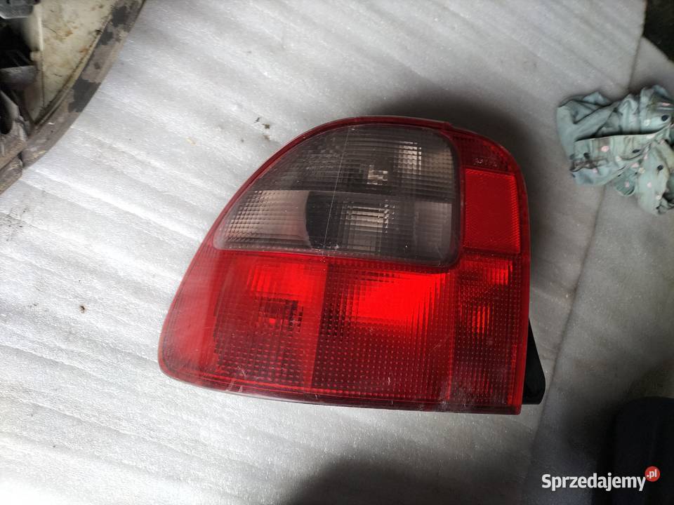 ROVER 400 LAMPA TYŁ TYLNA LEWA Kamień-Kolonia