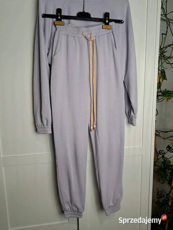 Komplet dresowy liliowy lmperia Trąbki Wielkie