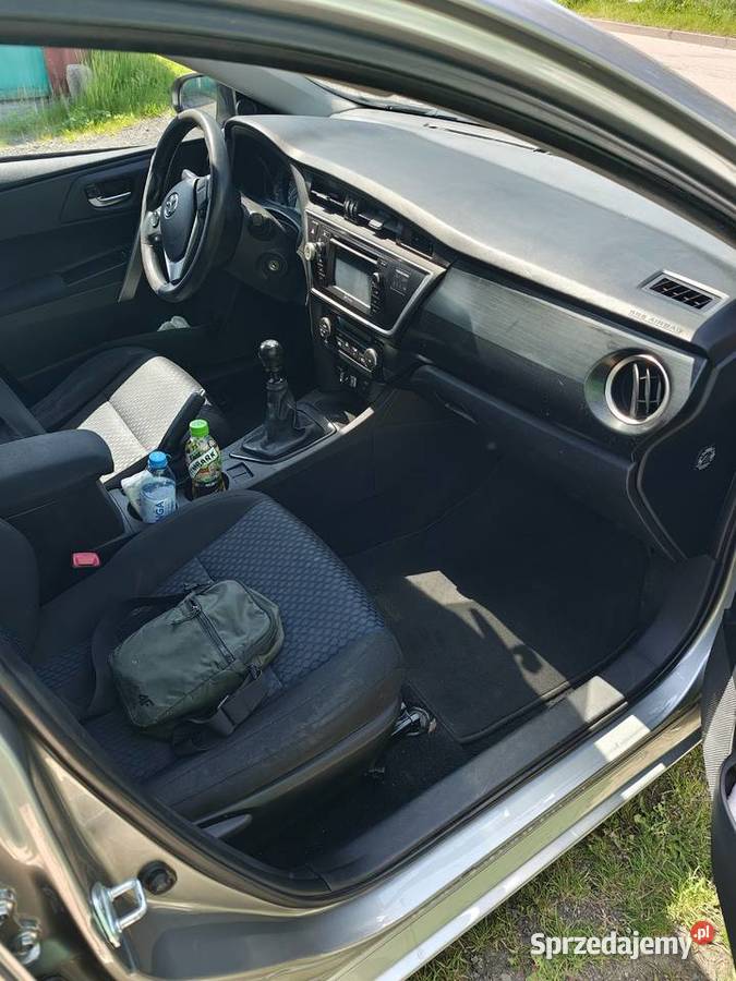 Toyota Auris II E18 manualna