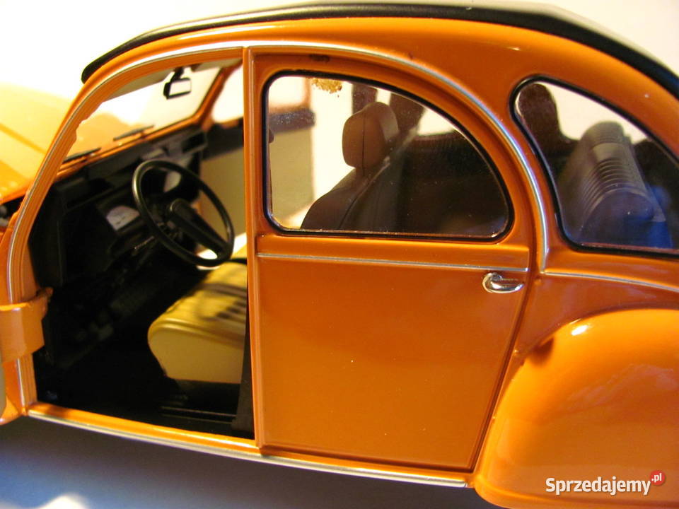 Samochód realistyczny model Citroen 2CV skala Łódź
