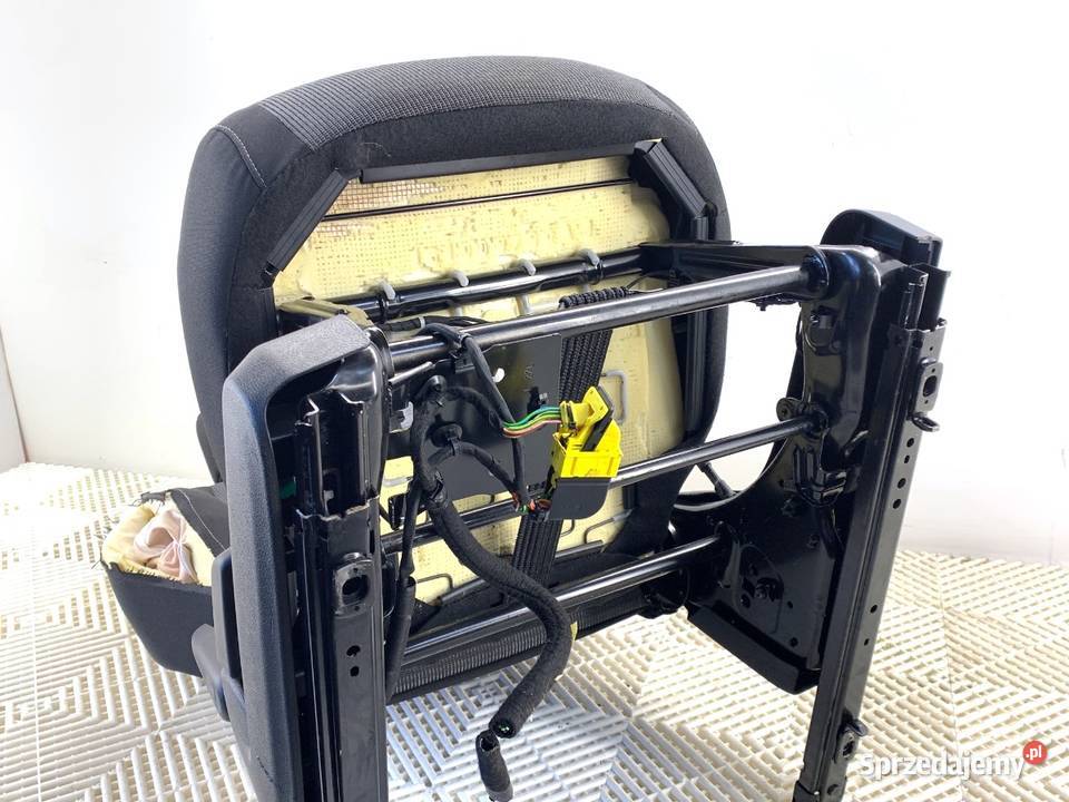 FOTEL PRAWY PRZÓD TOYOTA PROACE Minivan osobowe