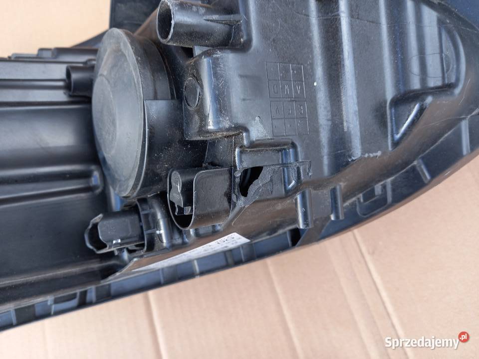 Renault Scenik 4 lampa lewa prawa pród 260606727 osobowe