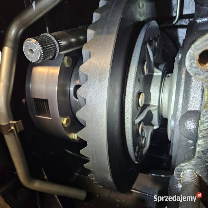 Dyferencjał 8X43 Claas Axion 820 Pozostałe Wilkowo sprzedam