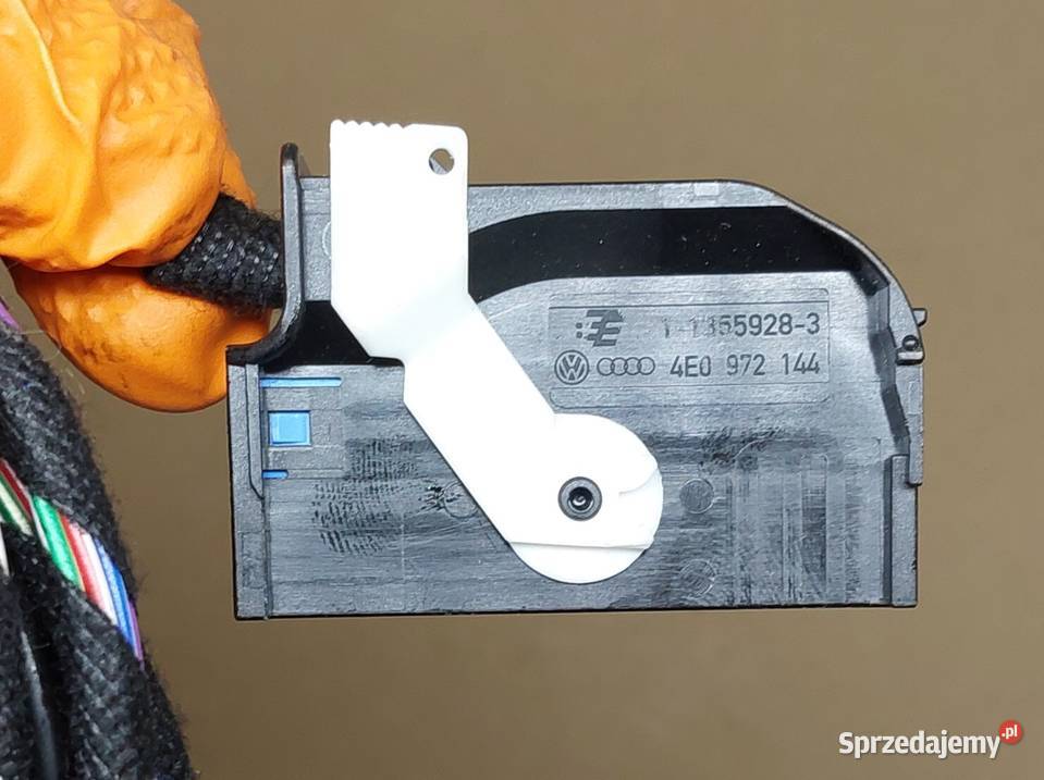 WIĄZKA KABEL INSTALACJA RADIA VW AUDI 8D0972643 Mielęcin