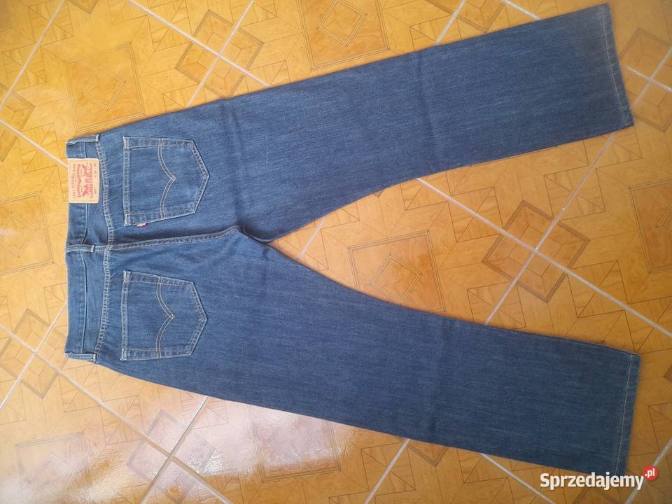 Dzinsy Levis 501 orginal Rozmiar M Leżajsk