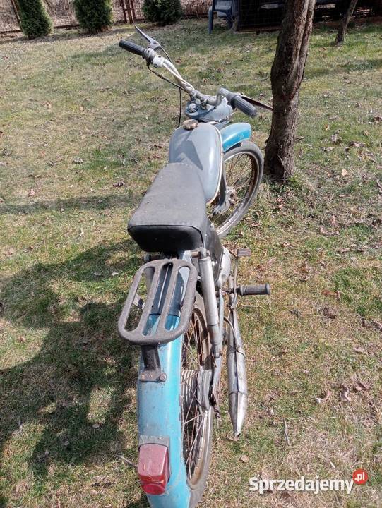 Stary motorower komar Ogrodzieniec