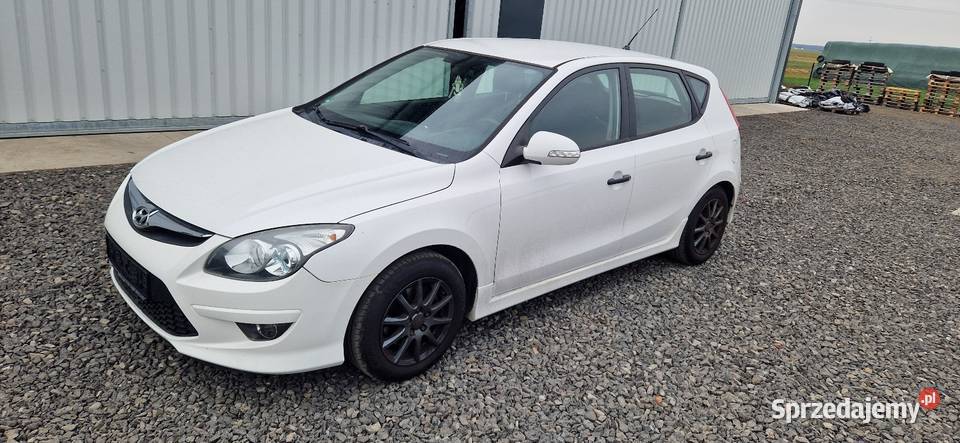 Hyundai i30 Ciasna