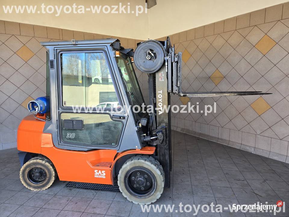 Wózek widłowy TOYOTA 7FGF30 Triplex Kabina Mysłowice