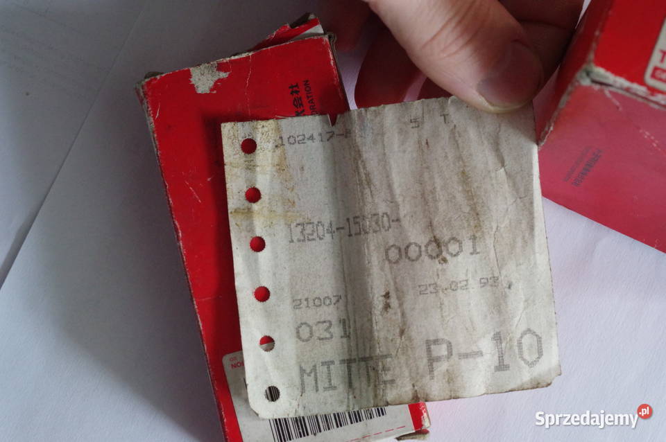 Toyota tłok pierścienie panewki sprzedam