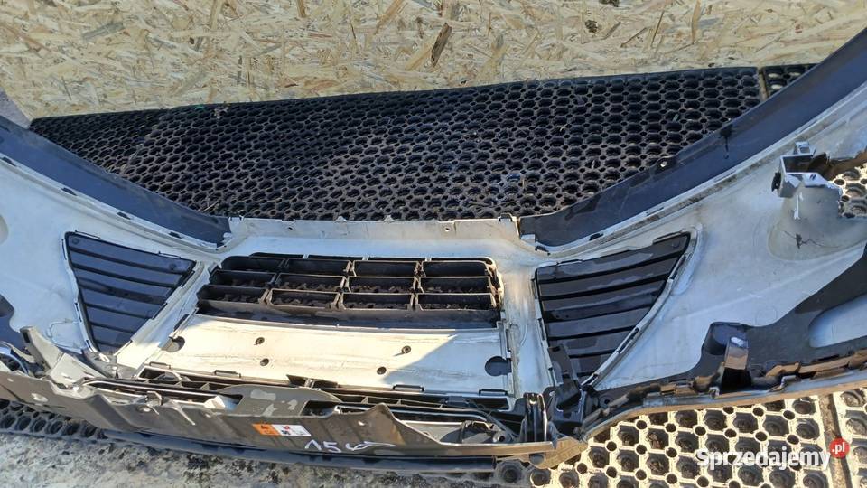 FORD FOCUS MK3 ZDERZAK PRZÓD F3 Pasy przednie i tylne wielkopolskie sprzedam