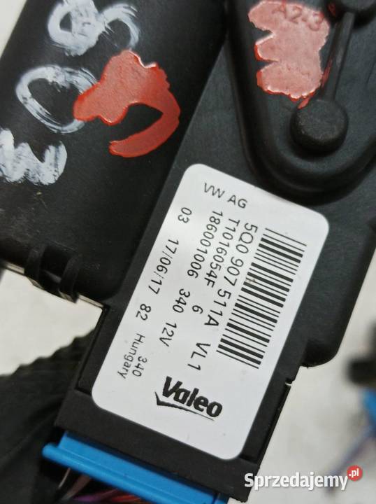 SILNICZEK NAGRZEWNICY 5Q0907511A 5Q0907511K Audi osobowe świętokrzyskie